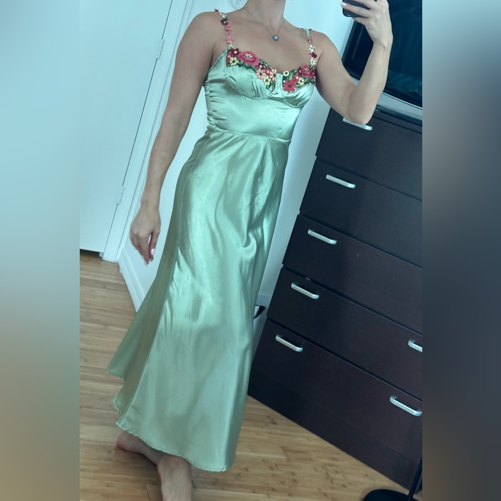 Dress M